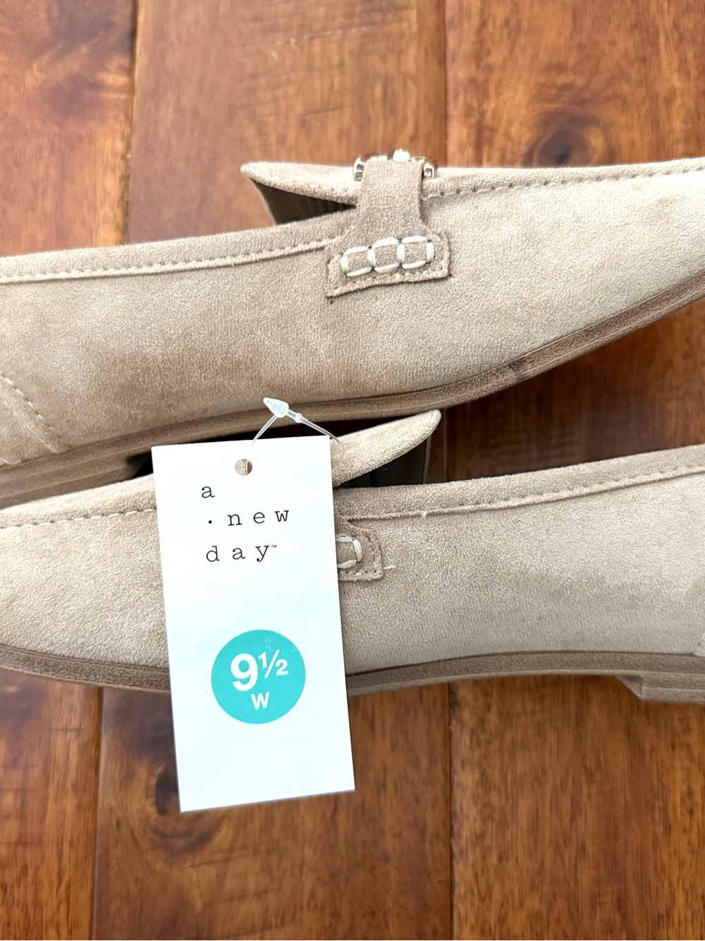 New! Women’s 9.5W wide A New Day tan taupe suede shoes NWT! - Picture 7 of 10